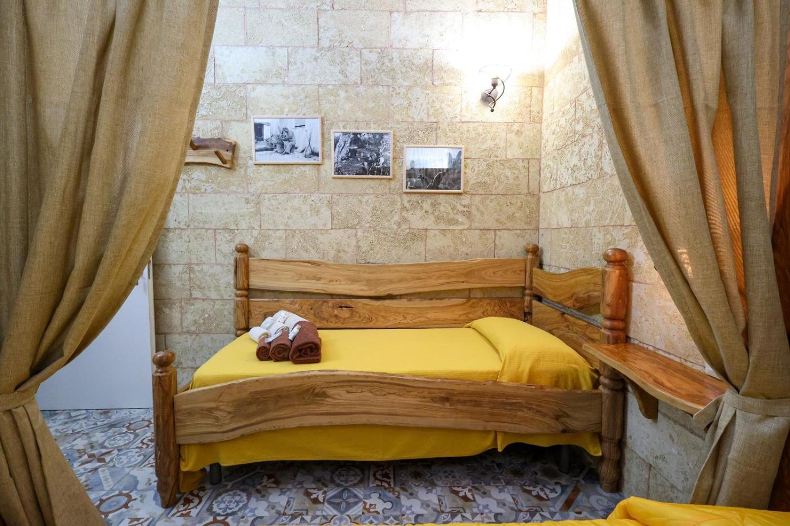 モルチャーノ・ディ・レウカ Antico Borgo Marchese Bed & Breakfast エクステリア 写真